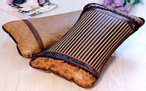 【竹炭枕頭】竹炭枕頭的作用,竹炭枕頭清潔保養,圖片